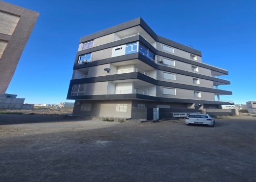 A vendre appartement S+2 bien équipé à kélibia